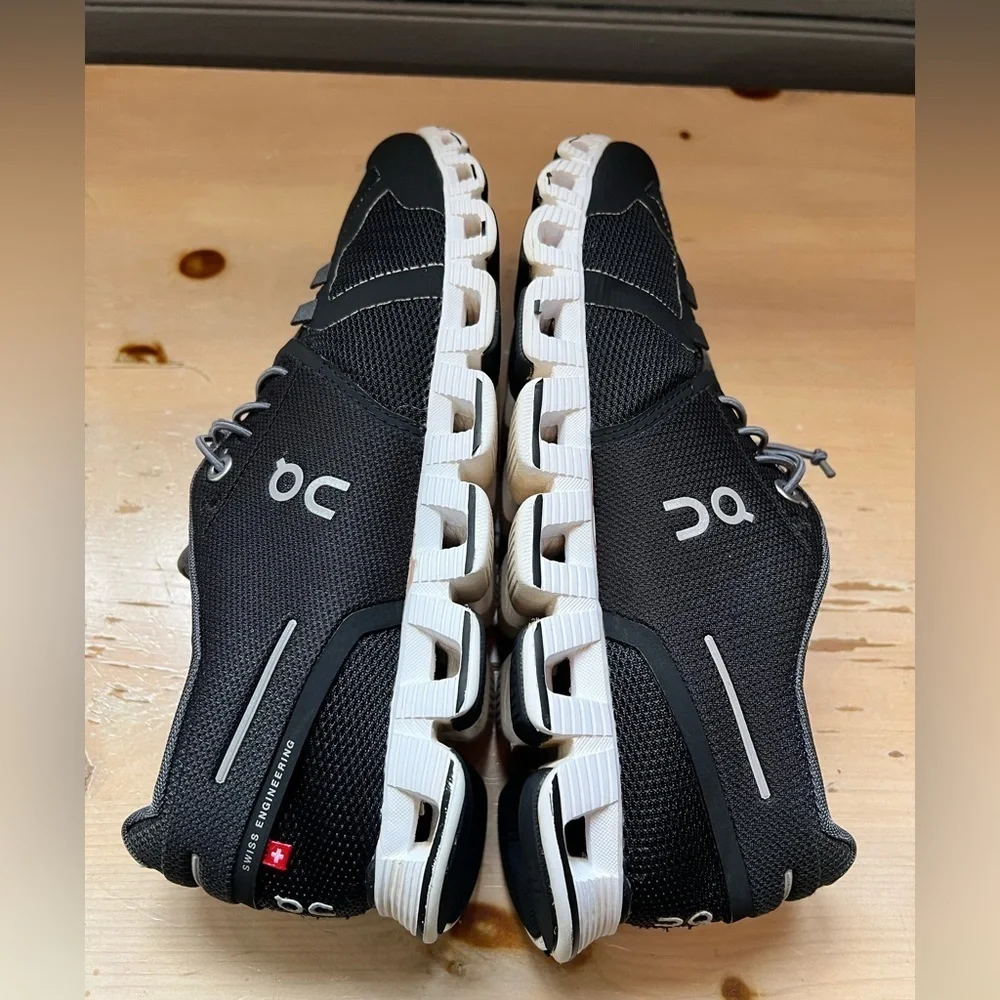 On Running Cloud Low Top Women's Sneakers Shoes Size 8.5